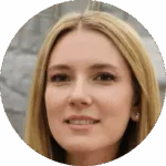 Maëlle Delaunay est une experte en esthétique spécialisée dans les soins dermatologiques et les traitements au laser.